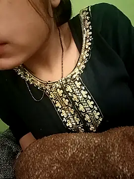 Snapshot of EACH_555 chatting on 12-21-25, 08:21 EACH 555 online show from 12-21-25, 08:21