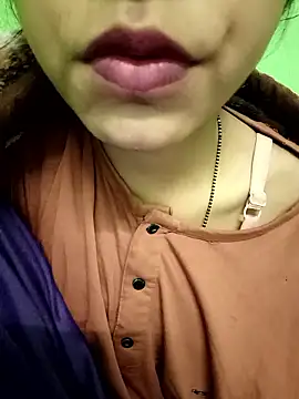 Snapshot of EACH_555 chatting on 01-09-26, 06:05 EACH 555 online show from 01-09-26, 06:05