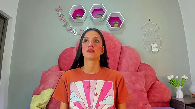 ChanelAdamss  online show from 03-01-25, 07:37