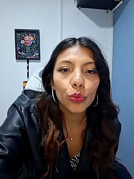 Selenakyle92  online show from 12-03-24, 10:51