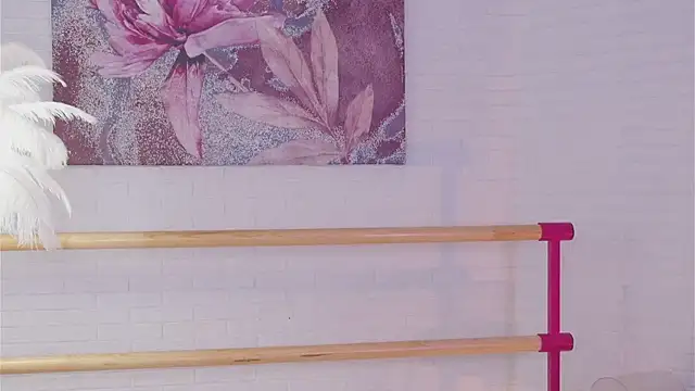 lylylovesyou online show from 01-13-25, 11:52