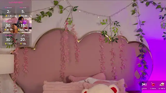 NahiaraReina online show from 03-21-26, 01:37