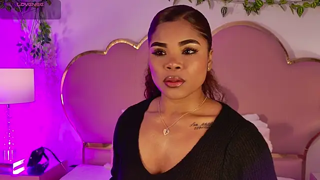 Snapshot of NahiaraReina chatting on 07-11-26, 01:14 NahiaraReina online show from 07-11-26, 01:14