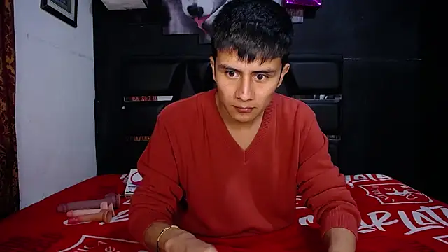 Snapshot of The__Rodriguez chatting on 01-20-25, 01:28 The Rodriguez online show from 01-20-25, 01:28