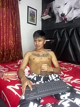 Snapshot of The__Rodriguez chatting on 02-02-25, 09:45 The Rodriguez online show from 02-02-25, 09:45