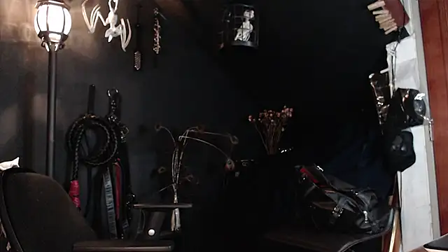 saba the courtesan online show from 10-28-25, 05:00