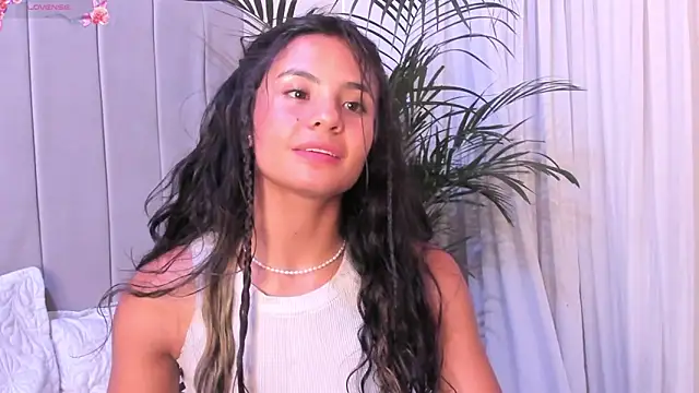 Snapshot of Mindy_sweety chatting on 02-08-25, 07:38 Mindy sweety online show from 02-08-25, 07:38