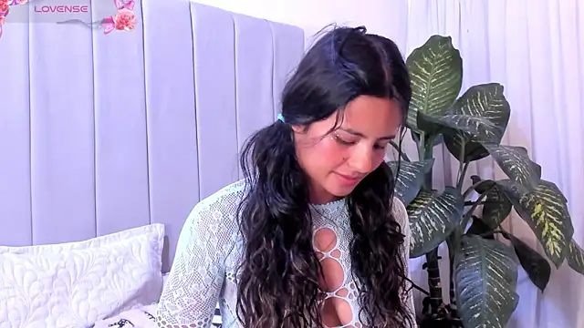 Snapshot of Mindy_sweety chatting on 02-18-25, 04:26 Mindy sweety online show from 02-18-25, 04:26