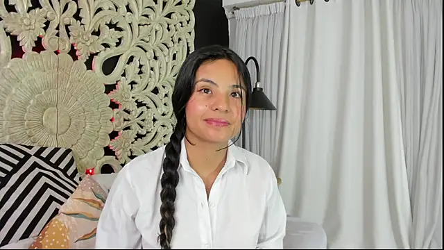 Snapshot of Mindy_sweety chatting on 05-19-26, 01:06 Mindy sweety online show from 05-19-26, 01:06