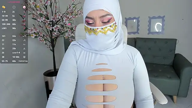 cloe sirena online show from 09-17-25, 02:52