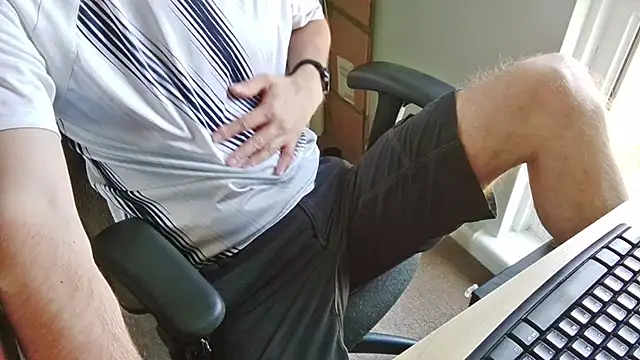 Snapshot of an4y8ot chatting on 07-19-26, 01:37 an4y8ot online show from 07-19-26, 01:37