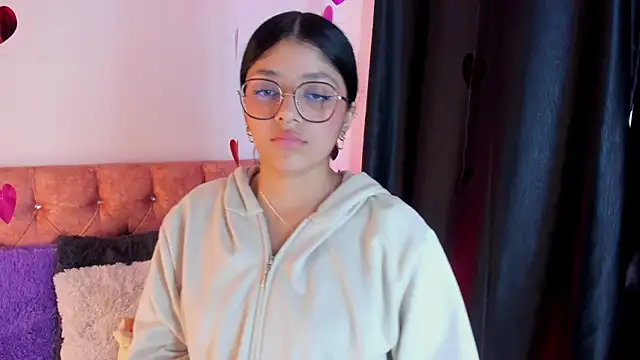 Snapshot of lana_dol chatting on 02-14-25, 06:40 lana dol online show from 02-14-25, 06:40