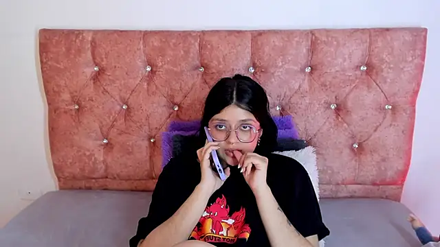 Snapshot of lana_dol chatting on 03-10-25, 06:56 lana dol online show from 03-10-25, 06:56