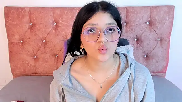 Snapshot of lana_dol chatting on 03-15-25, 03:16 lana dol online show from 03-15-25, 03:16