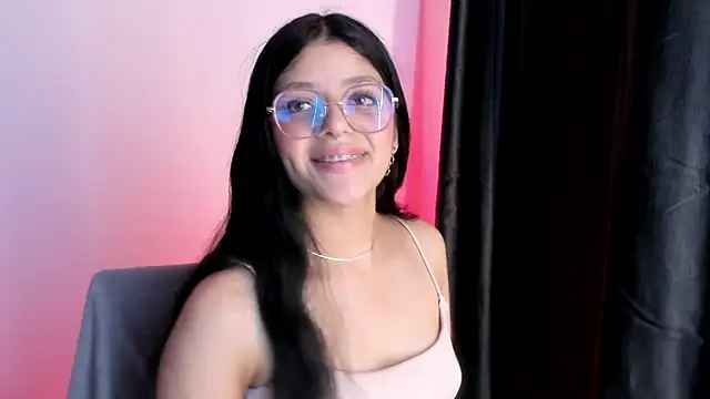 Snapshot of lana_dol chatting on 03-21-25, 12:06 lana dol online show from 03-21-25, 12:06