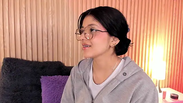 Snapshot of lana_dol chatting on 09-15-25, 01:00 lana dol online show from 09-15-25, 01:00