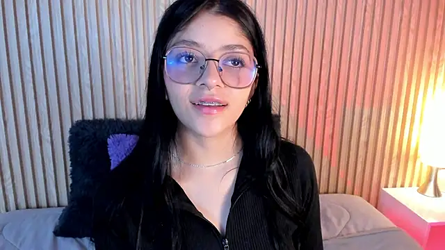 Snapshot of lana_dol chatting on 09-26-25, 04:22 lana dol online show from 09-26-25, 04:22