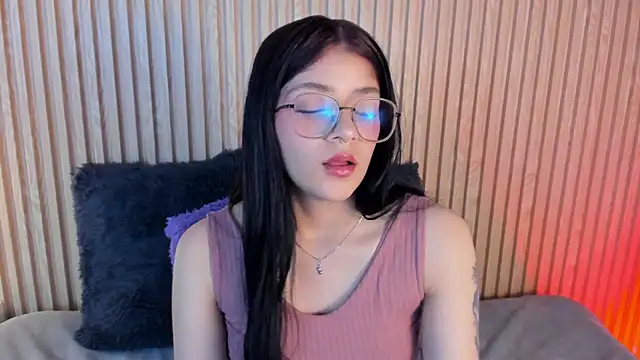 Snapshot of lana_dol chatting on 10-13-25, 01:11 lana dol online show from 10-13-25, 01:11