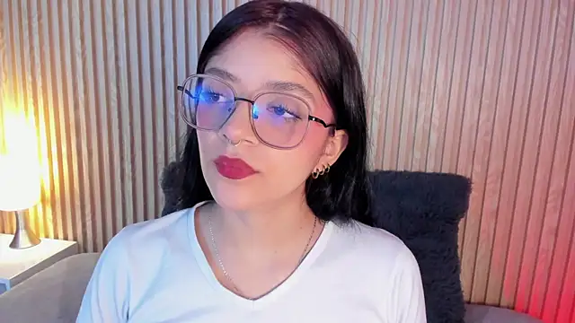 Snapshot of lana_dol chatting on 10-18-25, 02:18 lana dol online show from 10-18-25, 02:18