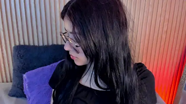 Snapshot of lana_dol chatting on 10-21-25, 01:23 lana dol online show from 10-21-25, 01:23