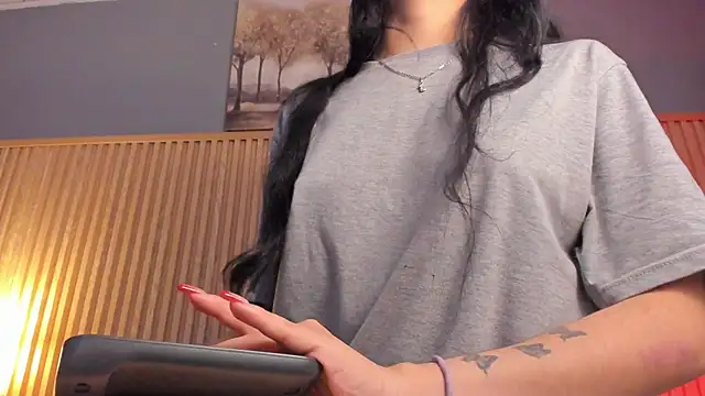 Snapshot of lana_dol chatting on 10-28-25, 01:58 lana dol online show from 10-28-25, 01:58