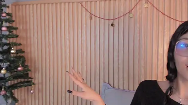 Snapshot of lana_dol chatting on 11-25-25, 01:22 lana dol online show from 11-25-25, 01:22