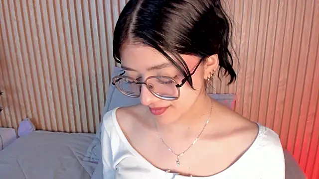 Snapshot of lana_dol chatting on 11-28-25, 05:04 lana dol online show from 11-28-25, 05:04