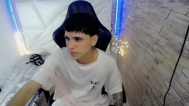 Brayan lopezz online show from 12-03-24, 02:27