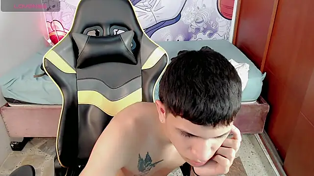 Brayan lopezz online show from 01-28-25, 07:21