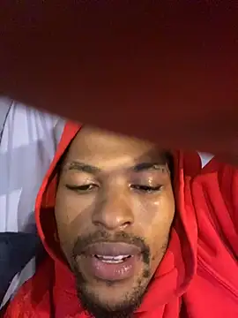 Snapshot of BlueIceCube chatting on 02-20-25, 12:04 BlueIceCube online show from 02-20-25, 12:04