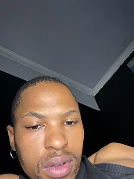 Snapshot of BlueIceCube chatting on 03-19-25, 11:14 BlueIceCube online show from 03-19-25, 11:14