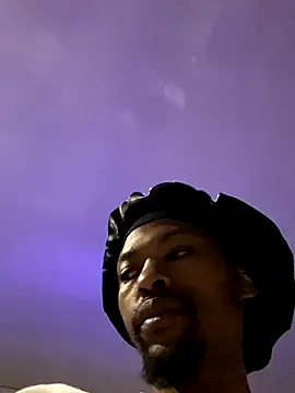 Snapshot of BlueIceCube chatting on 09-18-25, 08:00 BlueIceCube online show from 09-18-25, 08:00