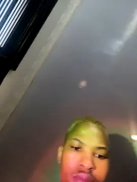 Snapshot of BlueIceCube chatting on 10-15-25, 05:07 BlueIceCube online show from 10-15-25, 05:07