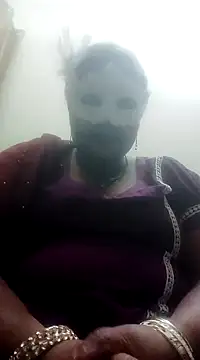 Snapshot of seemi_bhabhi chatting on 01-20-25, 09:03 seemi bhabhi online show from 01-20-25, 09:03