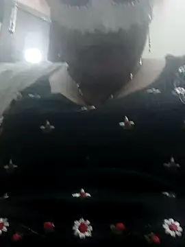 Snapshot of seemi_bhabhi chatting on 01-26-25, 11:17 seemi bhabhi online show from 01-26-25, 11:17