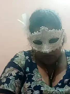 Snapshot of seemi_bhabhi chatting on 01-28-25, 07:32 seemi bhabhi online show from 01-28-25, 07:32