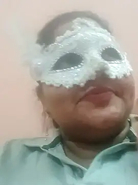 Snapshot of seemi_bhabhi chatting on 02-19-25, 03:38 seemi bhabhi online show from 02-19-25, 03:38