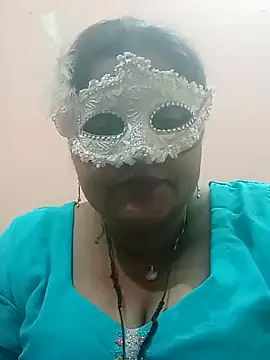 Snapshot of seemi_bhabhi chatting on 03-02-25, 04:32 seemi bhabhi online show from 03-02-25, 04:32