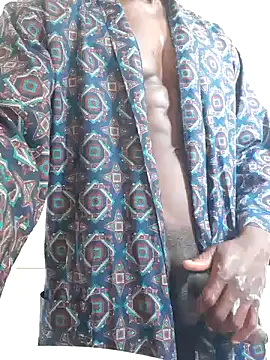 Snapshot of MIGHTY_MAGNUM chatting on 12-18-24, 10:51 MIGHTY MAGNUM online show from 12-18-24, 10:51