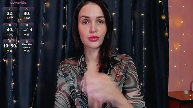 Snapshot of cross_the_line chatting on 12-20-24, 06:08 cross the line online show from 12-20-24, 06:08