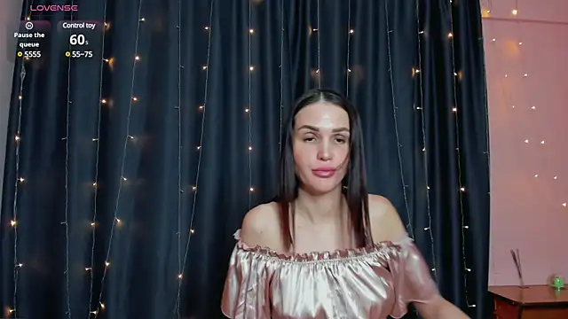 Snapshot of cross_the_line chatting on 03-07-25, 02:23 cross the line online show from 03-07-25, 02:23