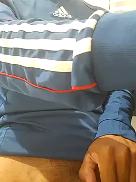 Snapshot of bbehemothh chatting on 10-29-25, 10:17 bbehemothh online show from 10-29-25, 10:17