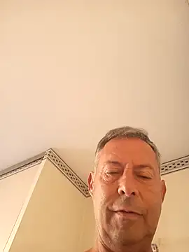 Snapshot of ActifBoy06 chatting on 10-01-25, 06:19 ActifBoy06 online show from 10-01-25, 06:19