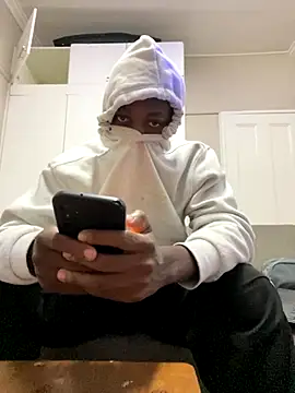 Snapshot of Mischevous_T69 chatting on 09-28-25, 08:14 Mischevous T69 online show from 09-28-25, 08:14