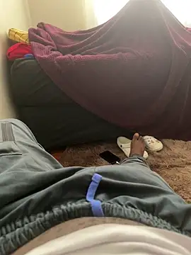 Snapshot of Mischevous_T69 chatting on 11-17-25, 09:48 Mischevous T69 online show from 11-17-25, 09:48