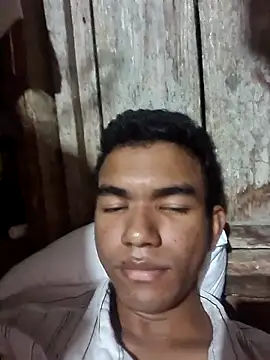 Reynold2608 online show from 12-22-25, 02:30