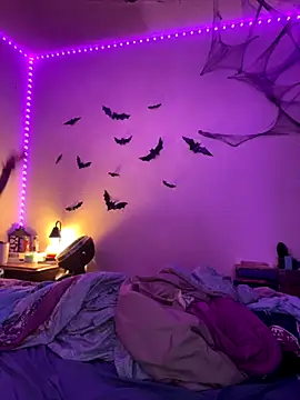 Snapshot of Nina-Chick777 chatting on 10-31-25, 12:33 Nina-Chick777 online show from 10-31-25, 12:33