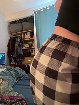 Snapshot of Nina-Chick777 chatting on 12-04-25, 04:16 Nina-Chick777 online show from 12-04-25, 04:16