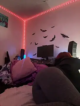 Nina-Chick777 online show from 02-04-26, 12:00