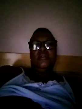 Snapshot of Swatilady chatting on 09-12-25, 05:46 Swatilady online show from 09-12-25, 05:46